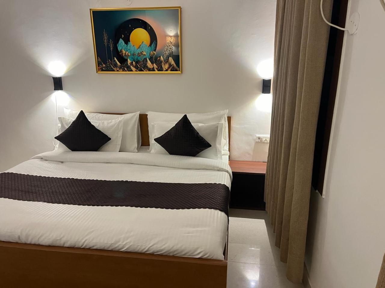 Aura Luxury Studio I Couple Friendly I Near Golf Course Road, Sector 57, Gurgaon Eksteriør billede