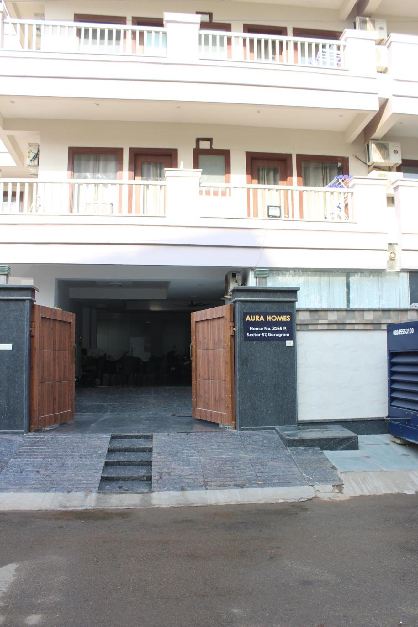 Aura Luxury Studio I Couple Friendly I Near Golf Course Road, Sector 57, Gurgaon Eksteriør billede