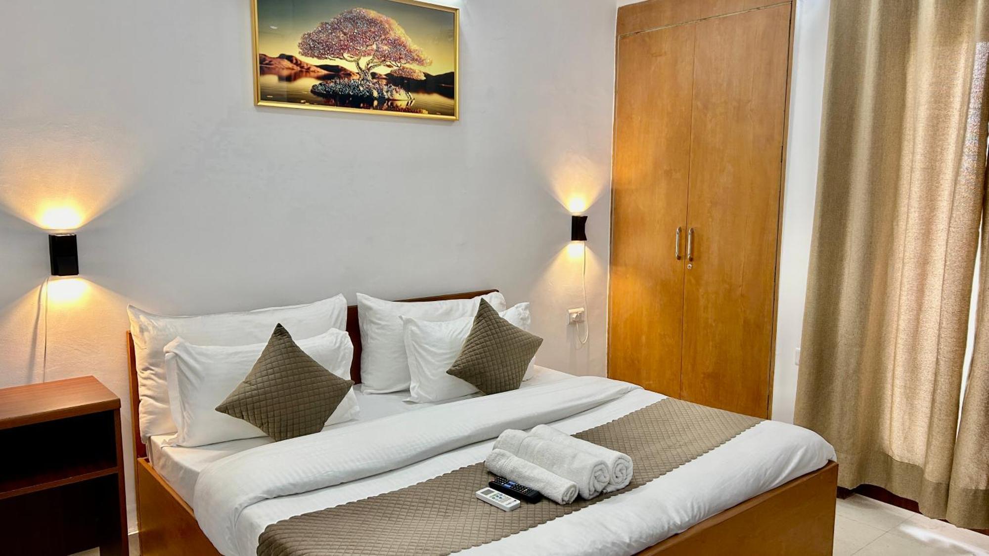 Aura Luxury Studio I Couple Friendly I Near Golf Course Road, Sector 57, Gurgaon Eksteriør billede